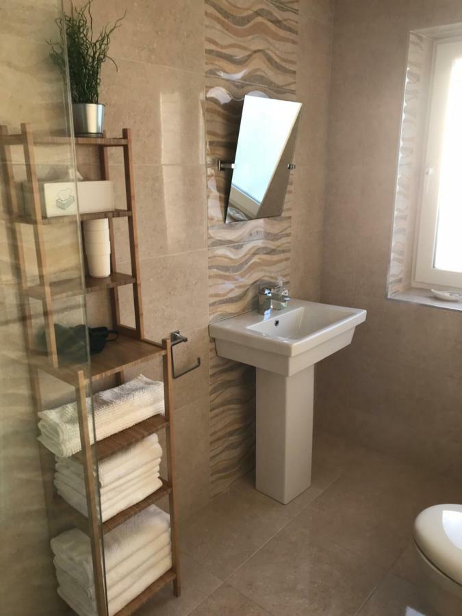 Atlantic Retreat Lodge Kinvara Esterno foto